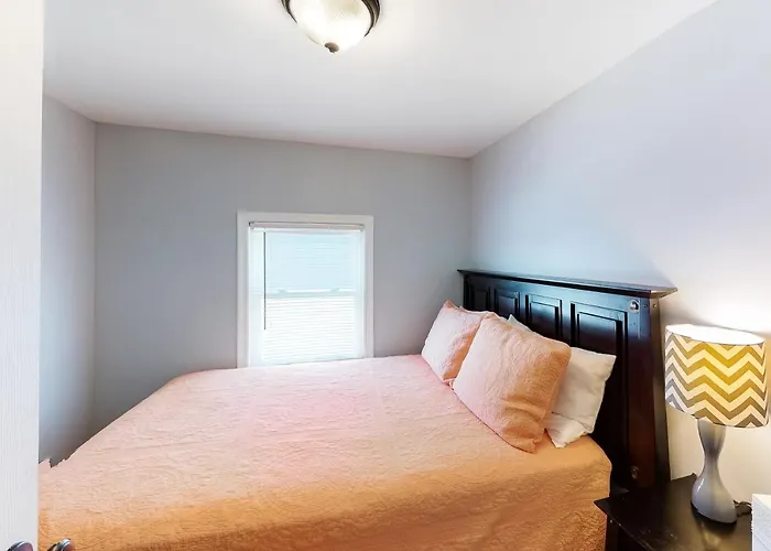 Warrens Park Apartment *